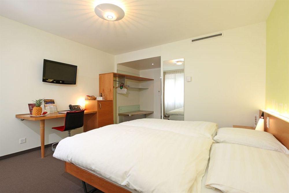Sommerau-Ticino Swiss Quality Hotel Дитикон Номер фото
